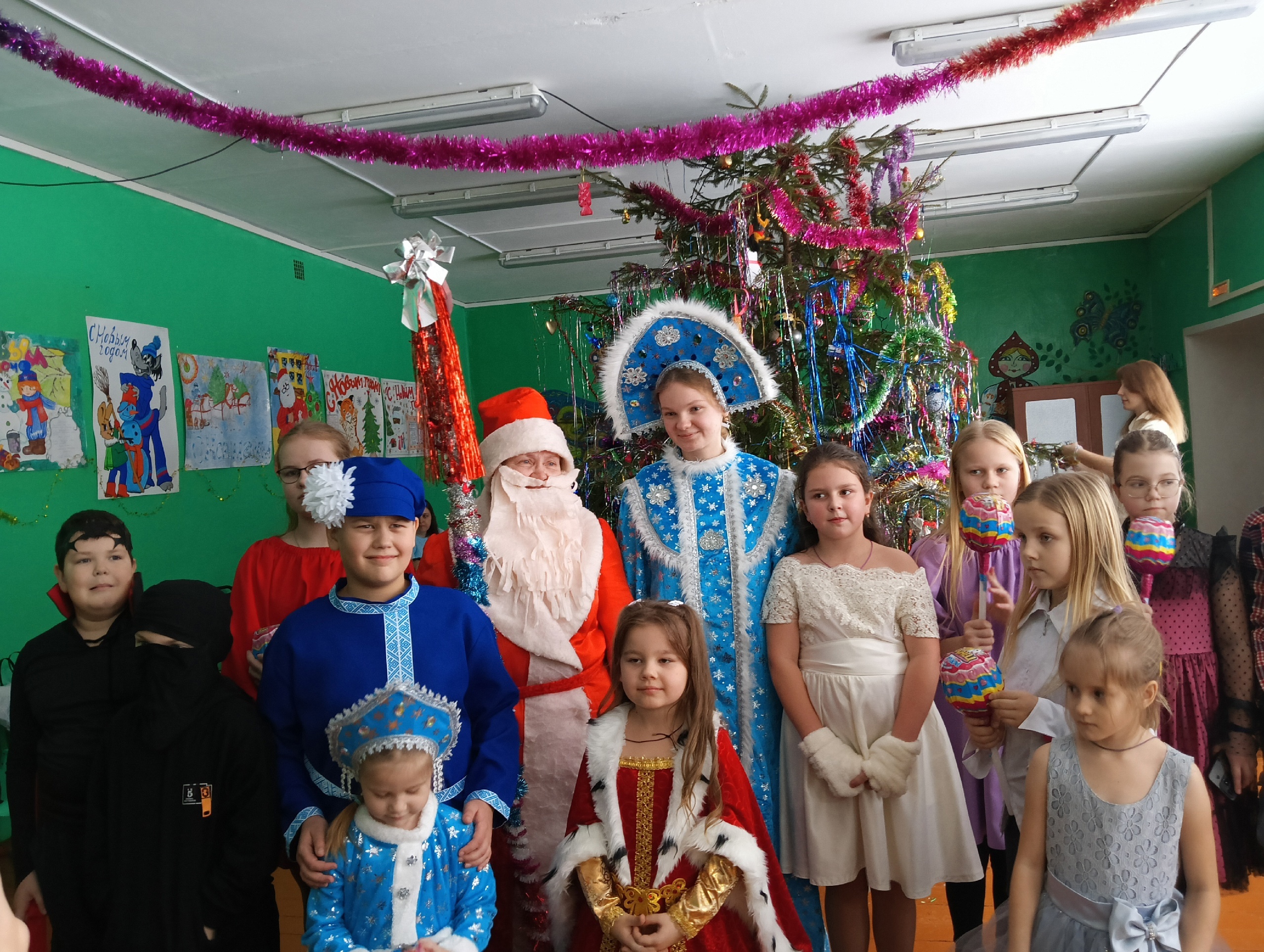 Новогодний утренник &amp;quot;Встречаем Новый год&amp;quot;.