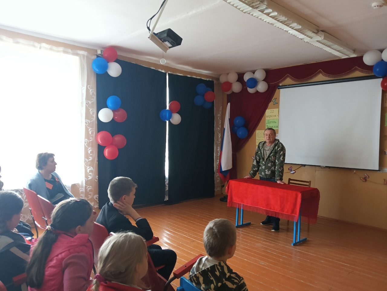 «Классная встреча» с представителем лесной промышленности.